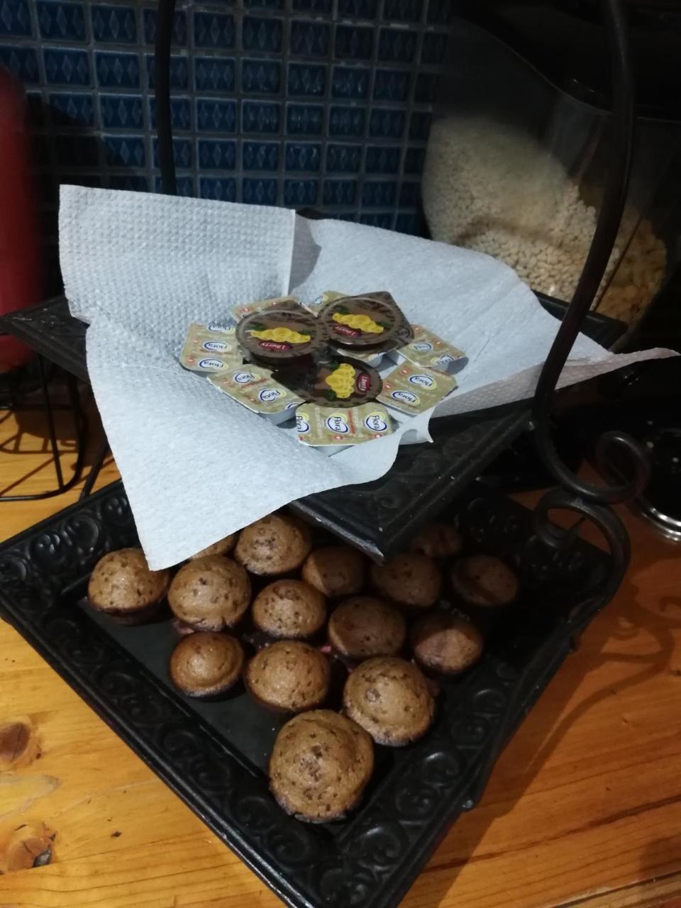 Oakwood Lodge Блумфонтейн Екстер'єр фото A selection of prepared and uncooked potatoes
